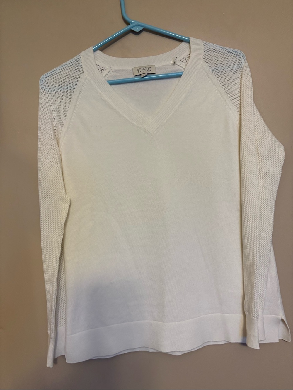 Kinross V-Neck Lightweight Knit Sweater in White